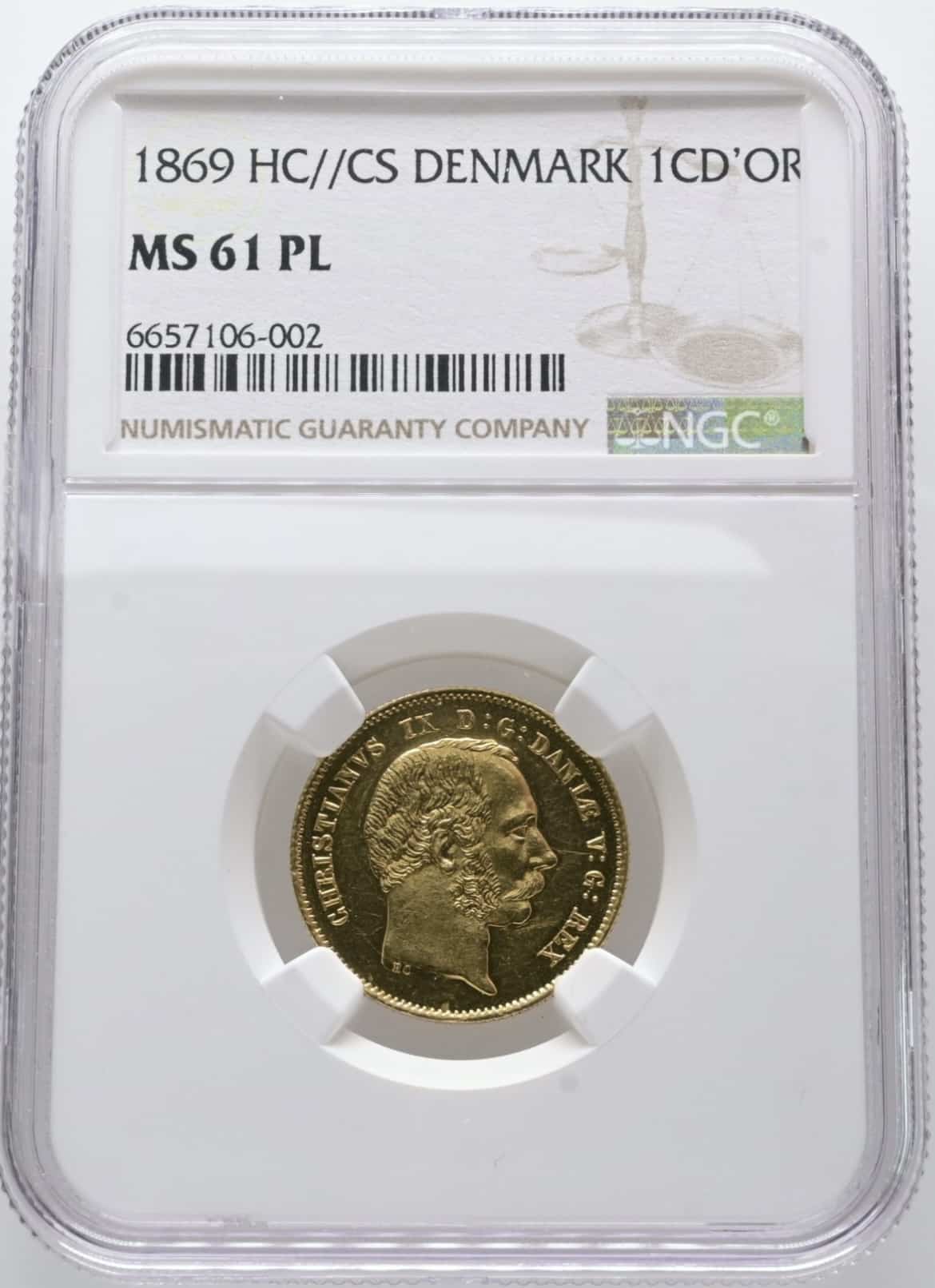 Christian IX (1863-1906), Christian d’or 1869, København, Hede 2, Sieg 6, graderet MS 61 PL af NGC. Danmarks sjældneste d’or-type produceret i kun 539 eksemplarer, hvoraf de 500 var til Kongehuset. Udmøntningen foregik fra den 28. juni til den 3. juli 1869. Sælges i samarbejde med Oslo Møntgalleri A/S Danmark. - Image 3