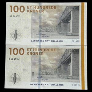 2 stk 100 kroner 2015 B0, Lars G. Sørensen/Lars Rohde & Per Callesen, Nr. 568479B & 568493J, Sieg 157, Pick 66, Kva. 0 "2 forskellinge underskrifter"
