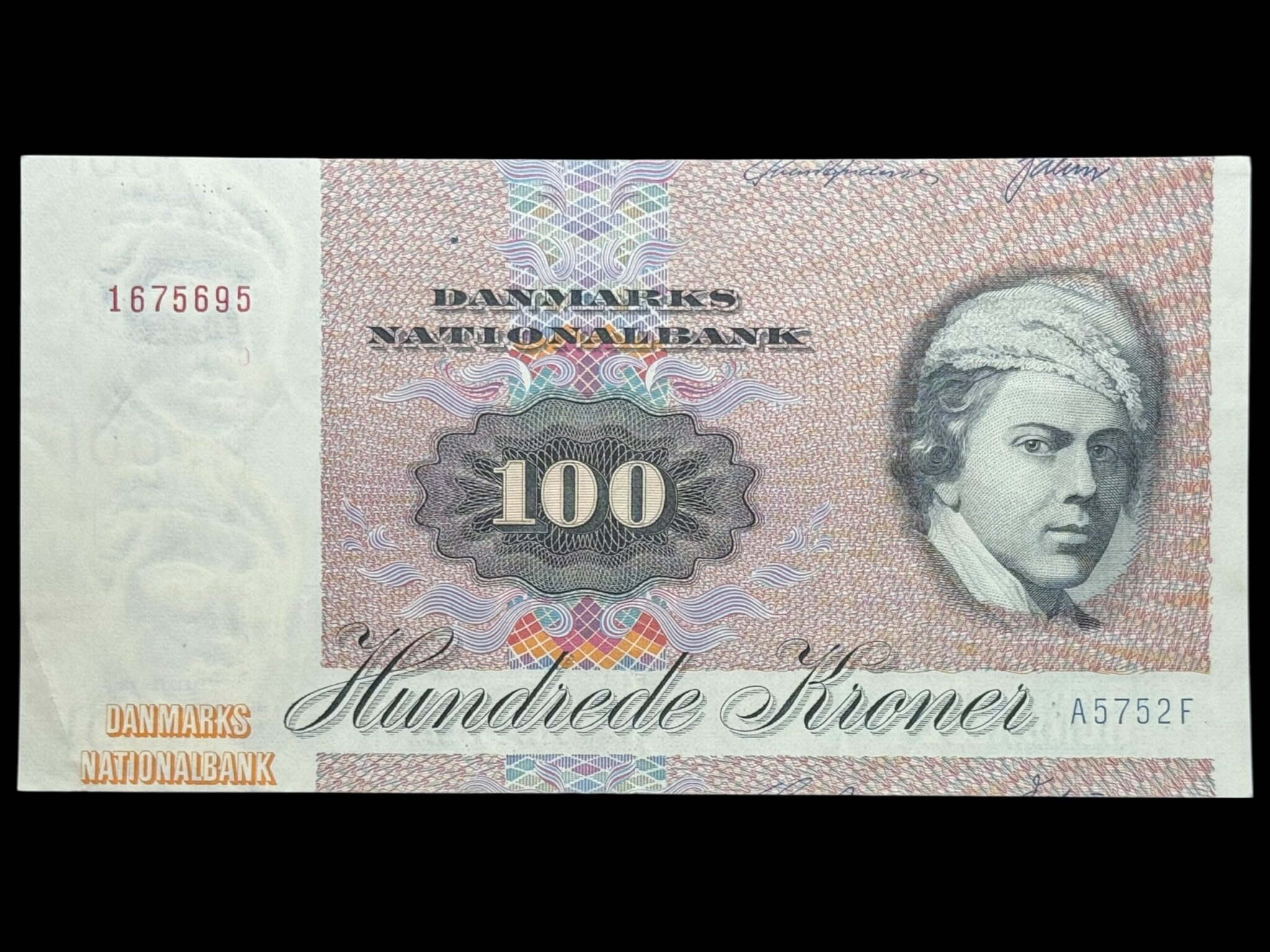 100 kroner 1975 A5, Valuer/Svend Andersen, Nr. 1675695, Sieg 142, DOP 151, Pick 51, Kva. 1+ "Fejlskrået"