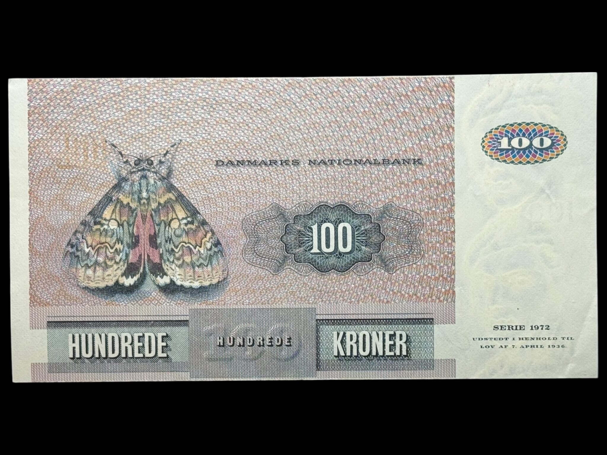 100 kroner 1975 A5, Valuer/Svend Andersen, Nr. 1675695, Sieg 142, DOP 151, Pick 51, Kva. 1+ "Fejlskrået" - Image 2