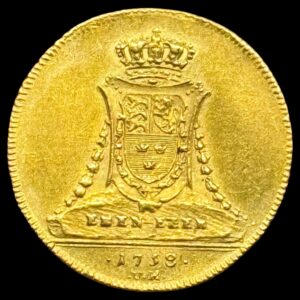1758, dukat, Fre.V, Sieg 42, Hede 21, Kva. 01 Denne sjældne speciedukat med Eben Ezermotiv er iflg. Ernst præget af norsk guld. Af de kun 1001 prægede eksemplarer blev 700 stk. ommøntet til de mere “rentable” kurantdukater.