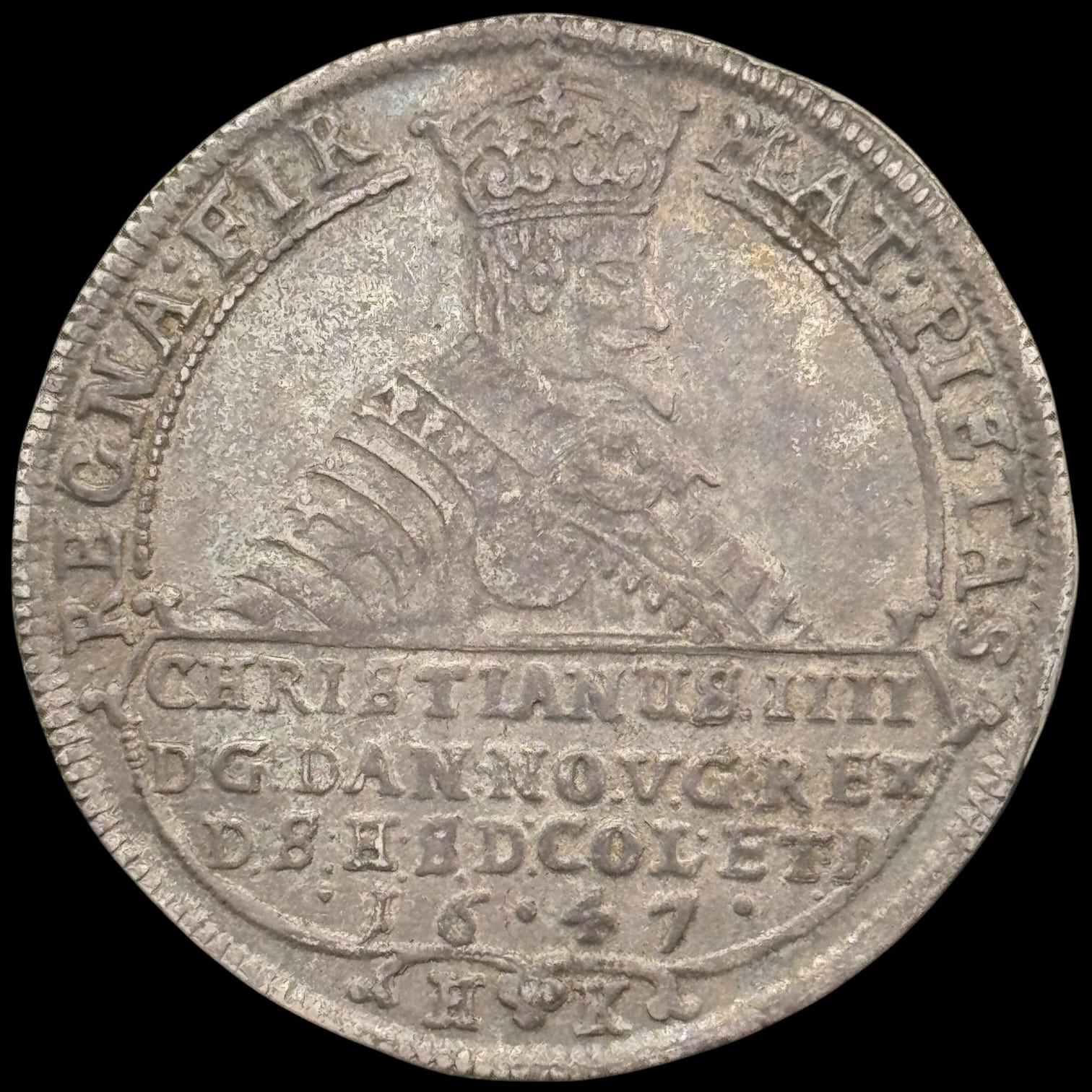 1647, speciedaler, Chr.IV, Sieg 107.4, Hede 55D, Kva. 1+-01 "Gammel samler seddel medfølger, fra Gamle adelig samler"