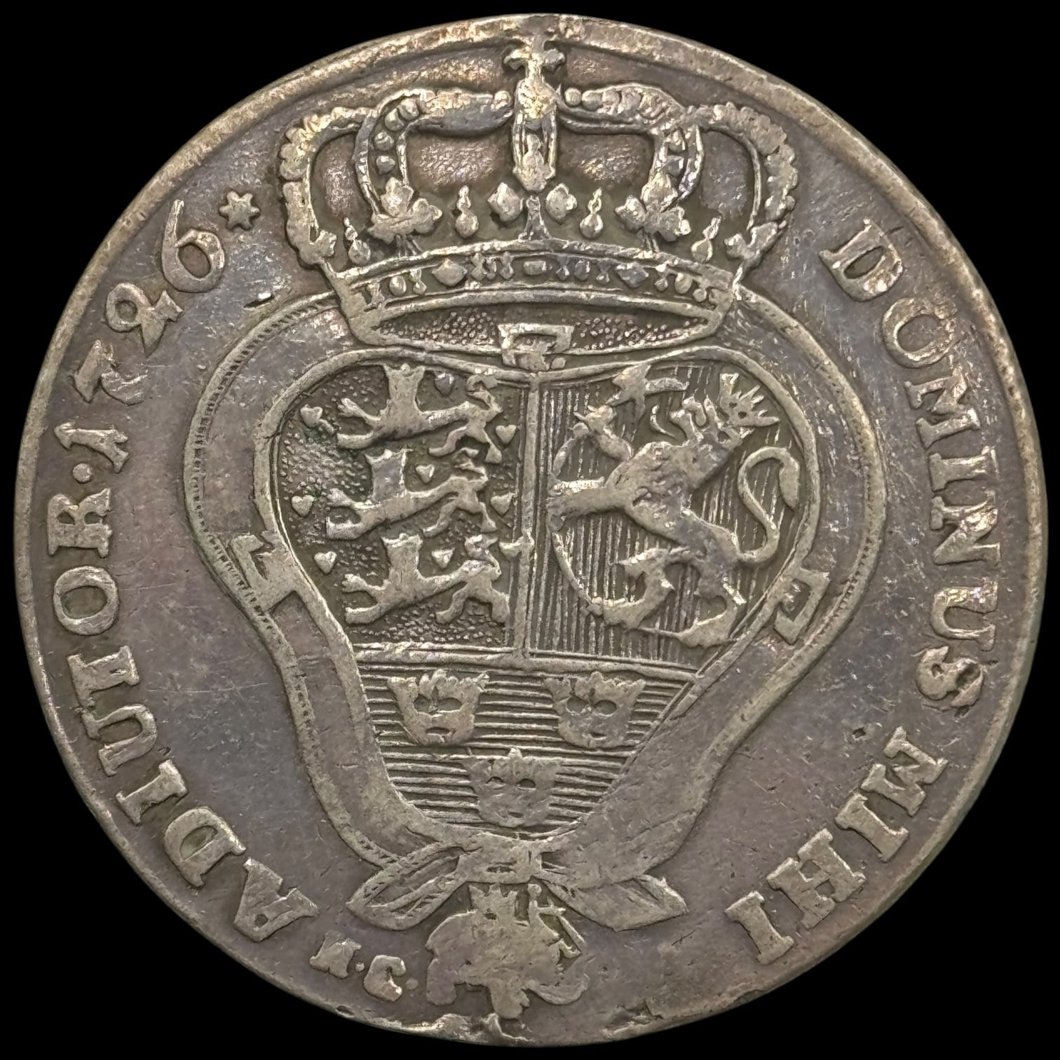 Norge, 1 krone 1726, Fre.IV, Sieg 12, Hede 4, NMD 7, Kva. 1+ "Monteringspor kl.12 & 6"
