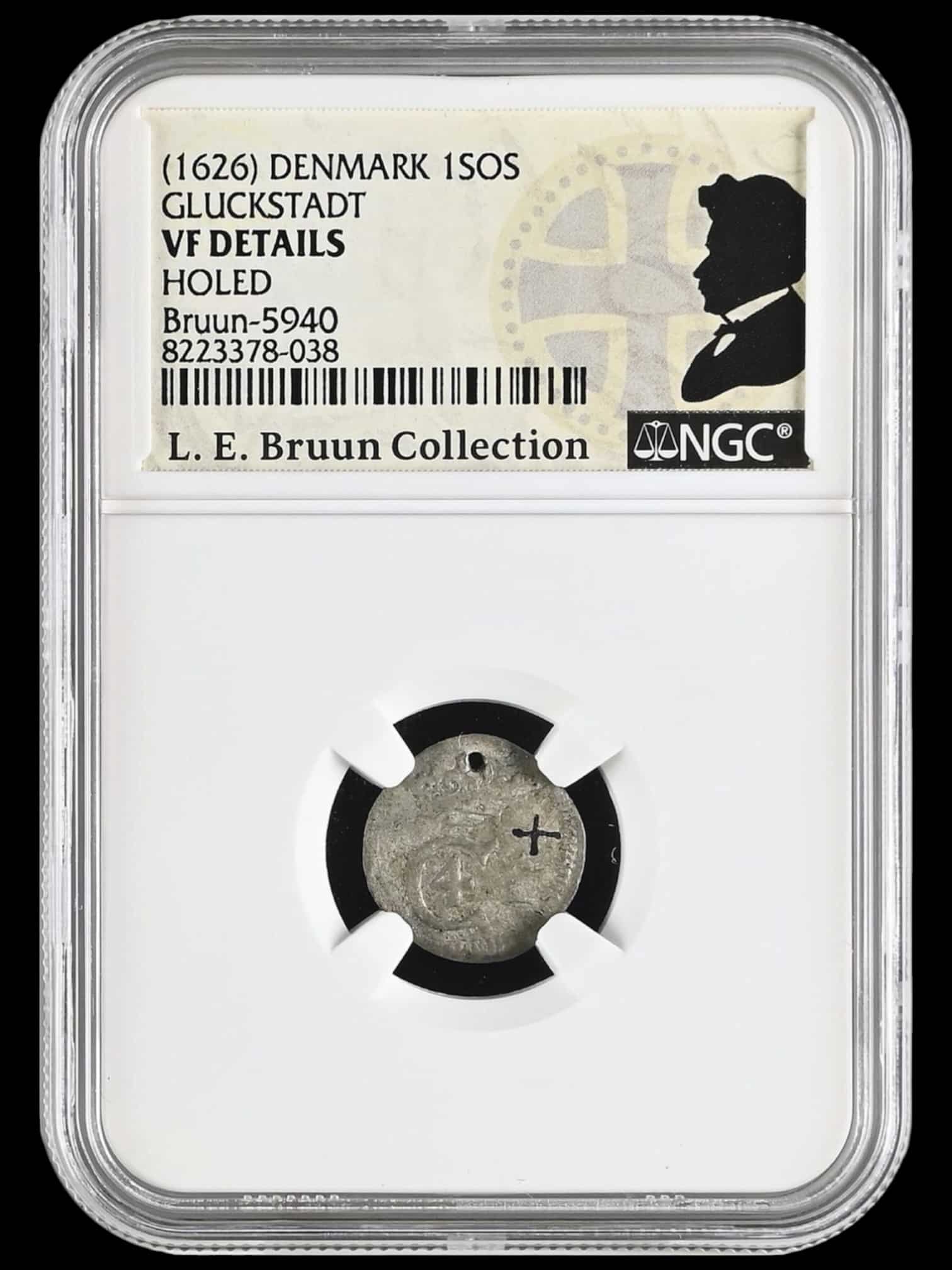 "1626", Søsling, Glückstadt, Chr.IV, Sieg 163.3, Hede 171, Schou 90, Bruun 5940, Kva. 1-1+ Perf. Graderet VF Details Holed af NGC, Ex. L.E.Bruun "original samleretiket medfølger", Ex. Countship of Brahesminde Collection "Private Sale - 1922". Ex. Frederik Chr. Bech Collection "Copenhagen - 1906" Lot 387, "Uhyre sjælden"