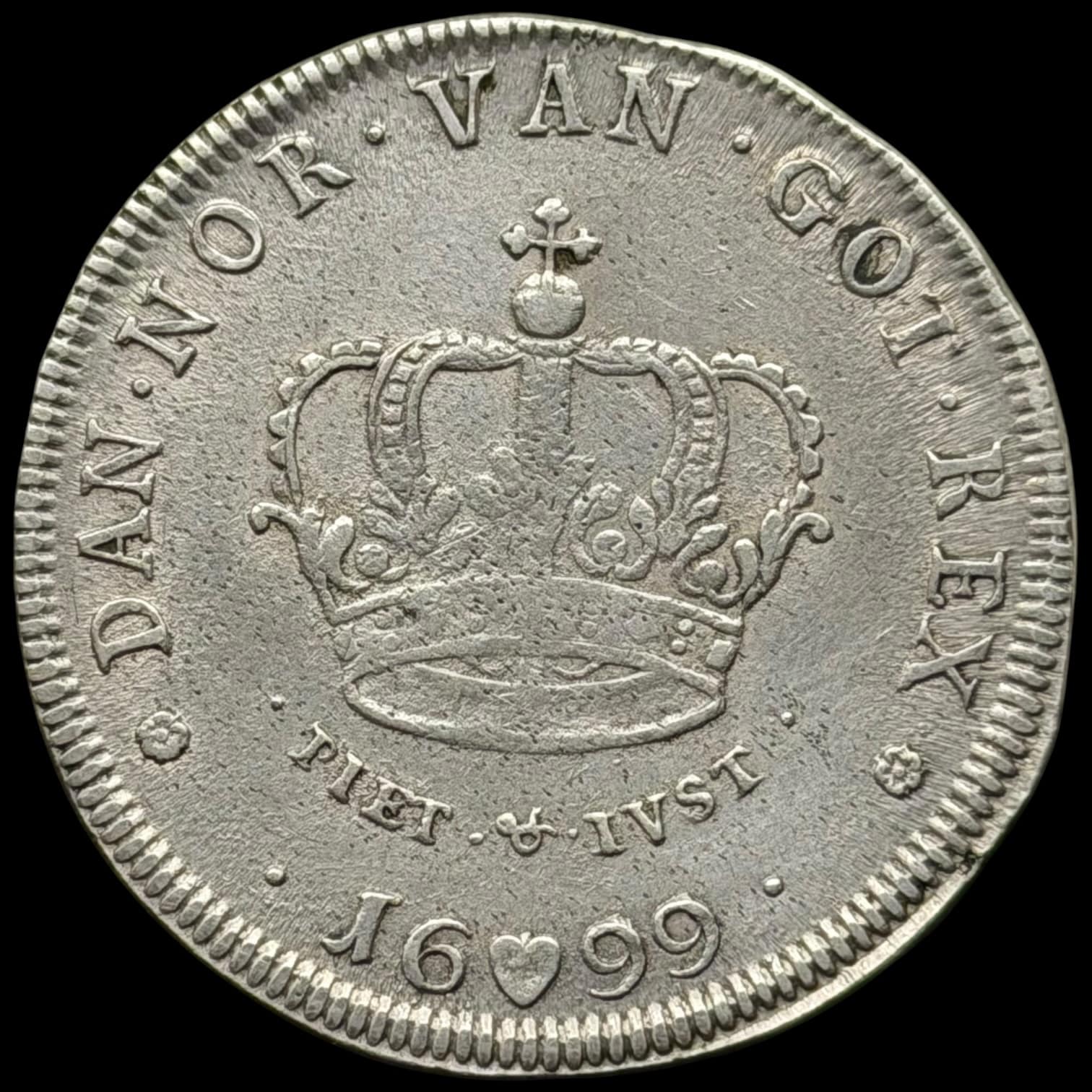 1699, Krone, Chr.V, Sieg 51.1, Hede 99A, Kva. 1+-1 "meget sjælden" ex. BR 2547/5164