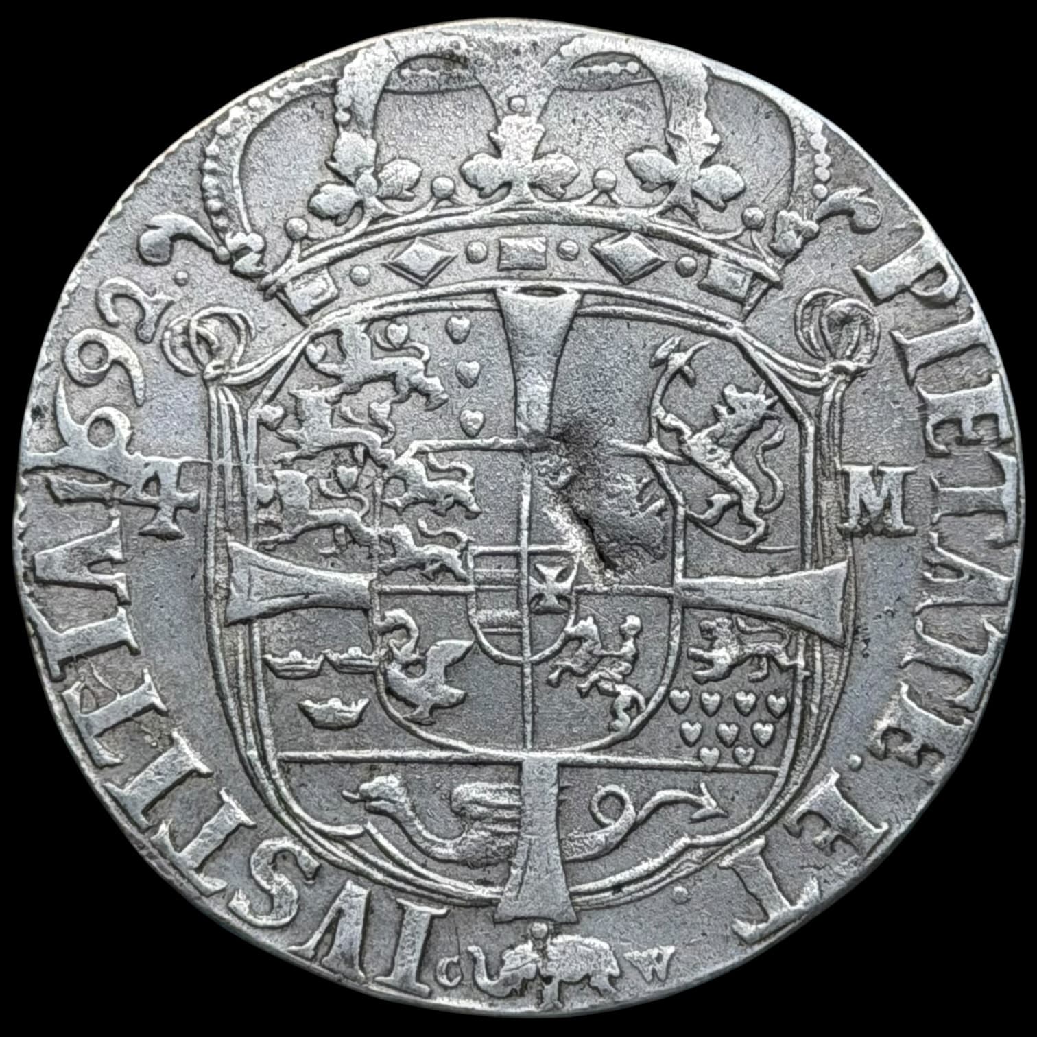 1692, 4 mark / krone, Chr.V, Sieg 46.3, Hede 90C, Aag. 60, Kva. 1+ blanketfejl