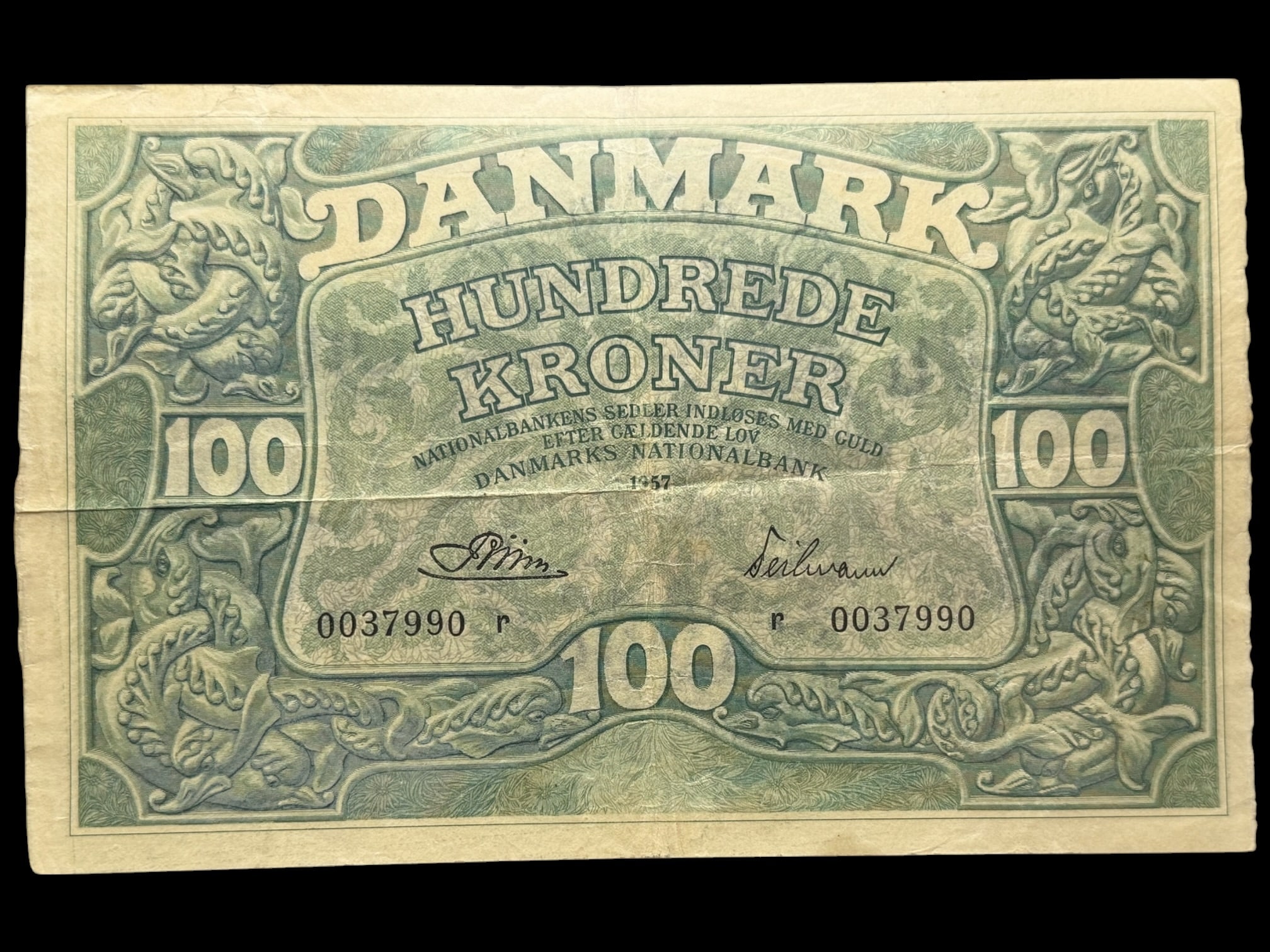 100 kroner 1957 r, Riim/Teilmann, Nr. 0037990, Sieg 126, DOP 135, Pick 39, Kva. 1-1+